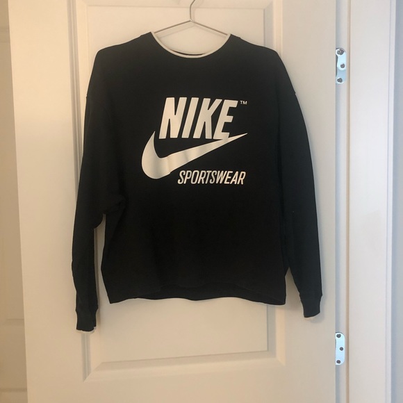 Nike Sweater - Picture 1 of 2